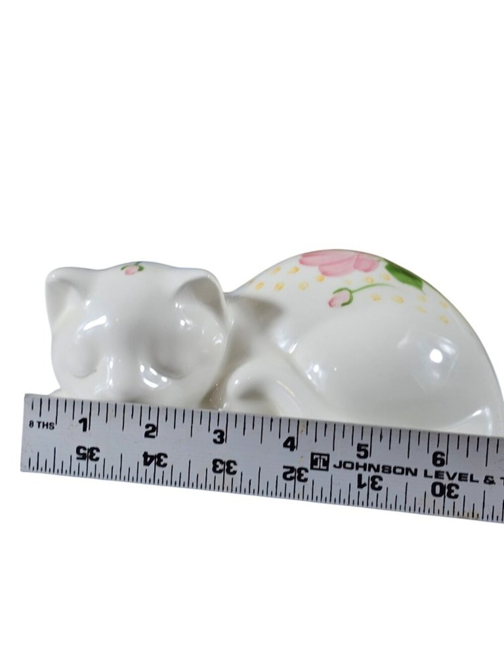 Vintage Sleeping Cat Ceramic Figurine White Pink Flowers Hand Painted - Picture 10 of 10